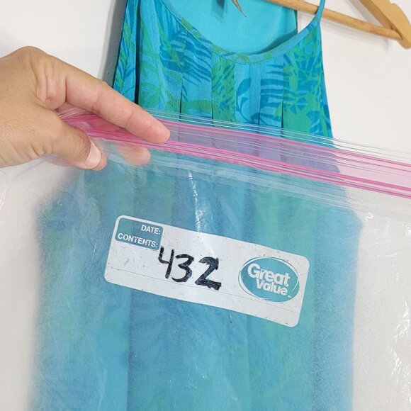 Thyme Maternity Teal & Green Floral Sleeveless Spaghetti Straps Tank Top Size XS - Picture 8 of 8